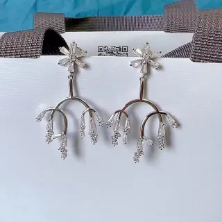 أقراط chandelier زهرية فرعية بلون فضي