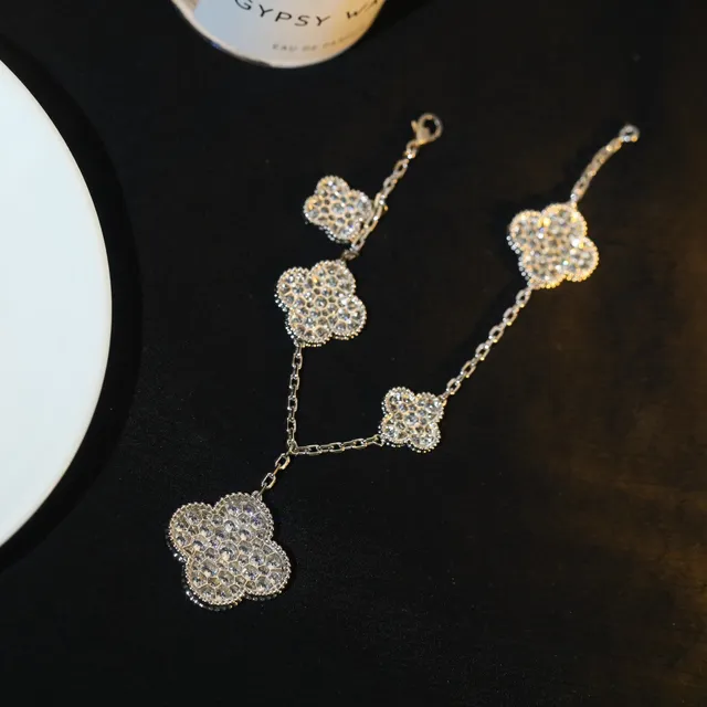 Bracelet Charme Trèfle en Cristal Pavé Ton Argent 5
