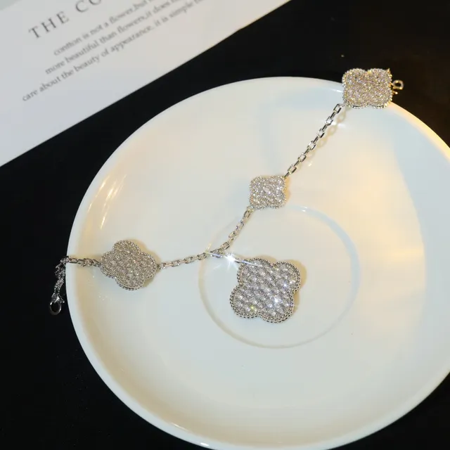 Bracelet Charme Trèfle en Cristal Pavé Ton Argent 6