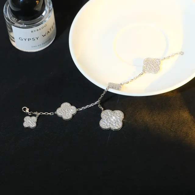 Bracelet Charme Trèfle en Cristal Pavé Ton Argent 7