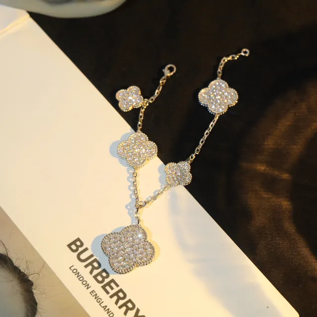 Bracelet Charme Trèfle en Cristal Pavé Ton Argent 9