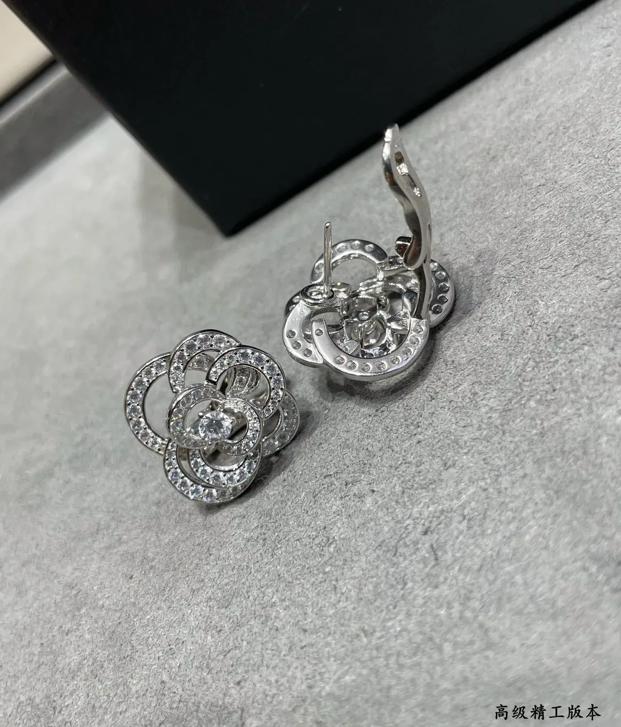 Boucles d'oreilles Argent Blanc Motif Floral Pierres Pavé 4