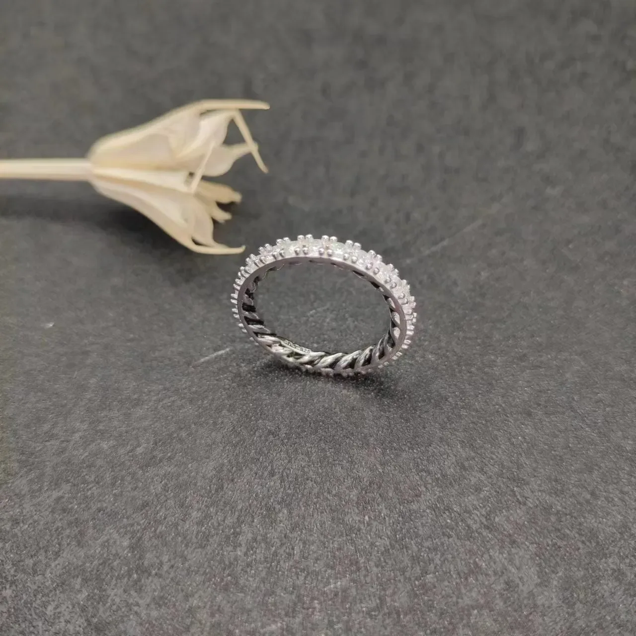 Silver White Pavé-Set Stones Twisted Textured Band Ring 4