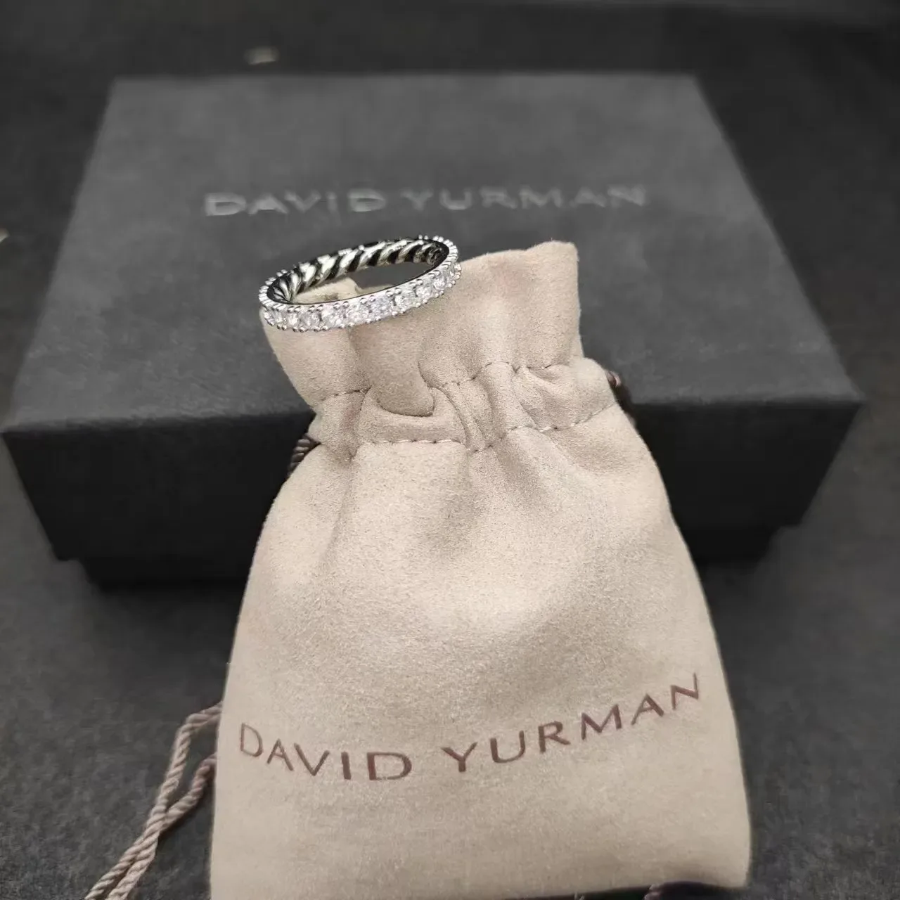 Silver White Pavé-Set Stones Twisted Textured Band Ring 9