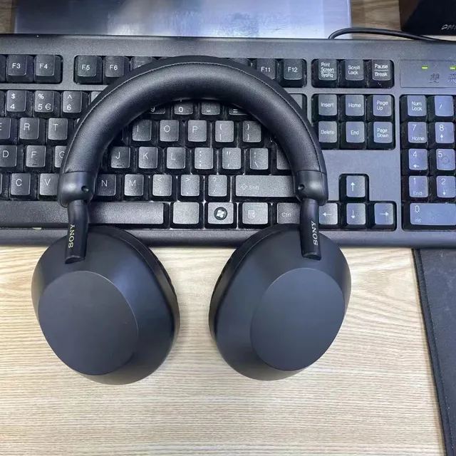 Sony WH-1000XM5 Fones over-ear cinza 4