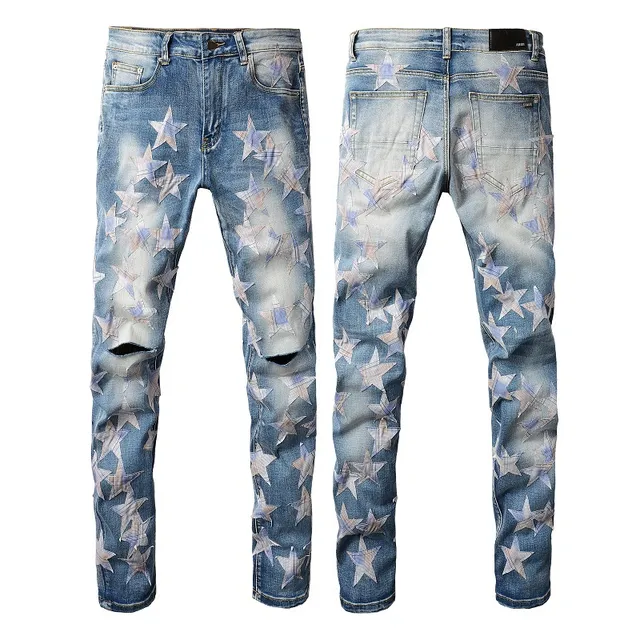 بناطيل جينز distressed light-wash slim-fit مطبوعة بنجمات 2