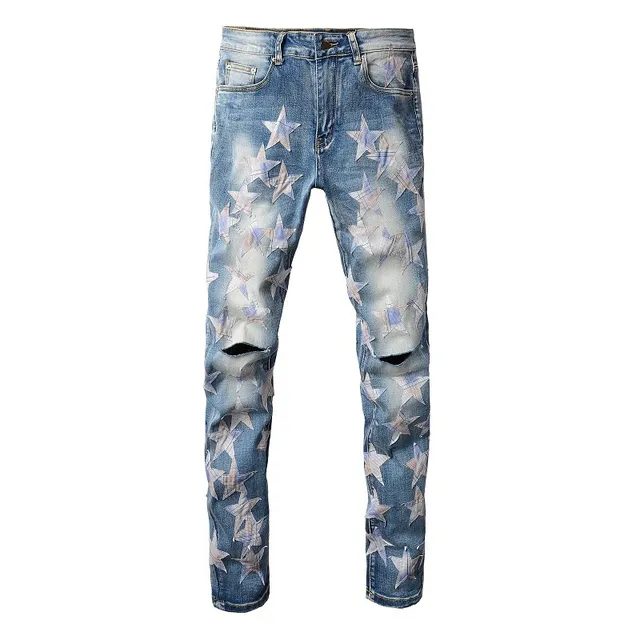 بناطيل جينز distressed light-wash slim-fit مطبوعة بنجمات 4