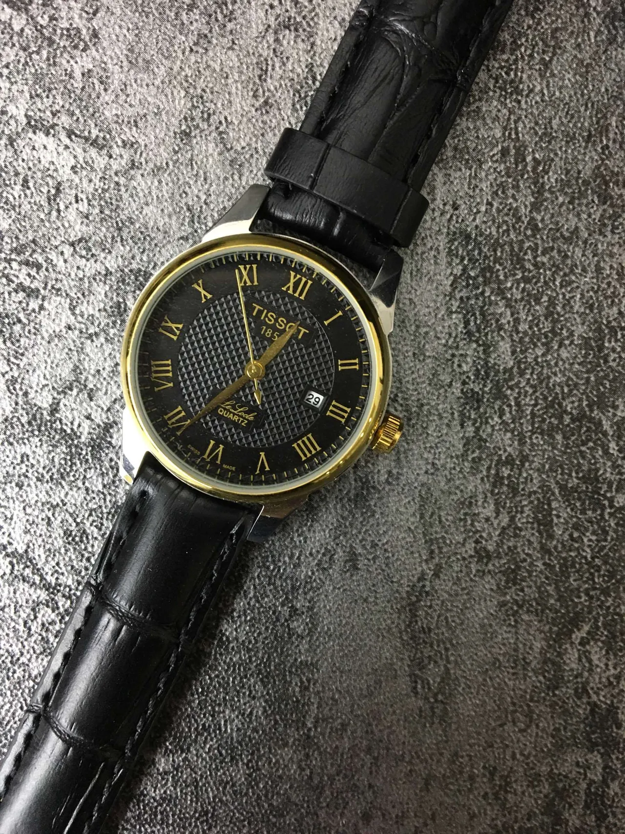 Tissot Le Locle Quartz Preto Dourado Caixa Coroa Texturizada Quartz Relógio 3