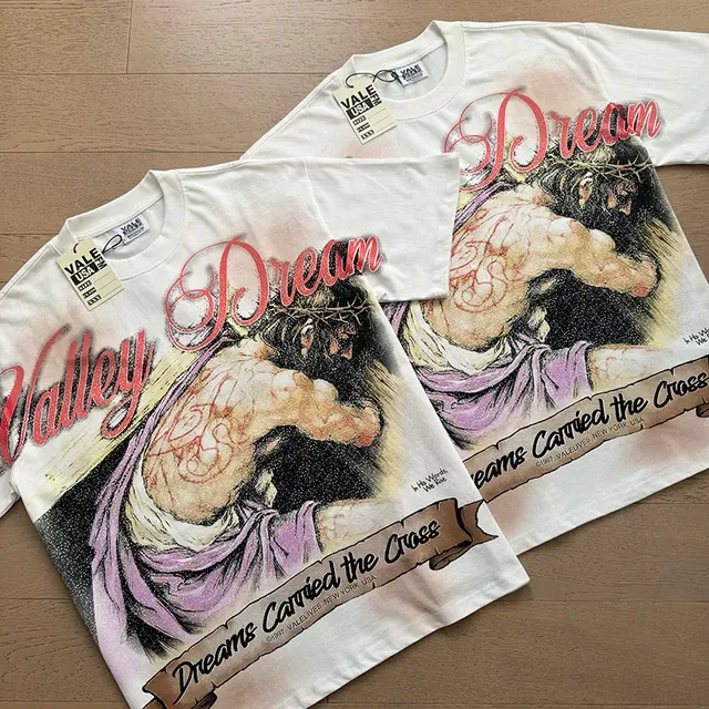 تيشيرت أبيض بطباعة جرافيك Vale Valley Dream Dreams Carried the Cross 2