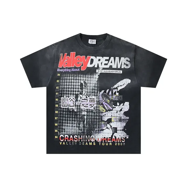 Camiseta Vale Valley Dreams Tour 2000 preta e vermelha de lavagem ácida desgastada com estampa gráfica em toda a frente 3
