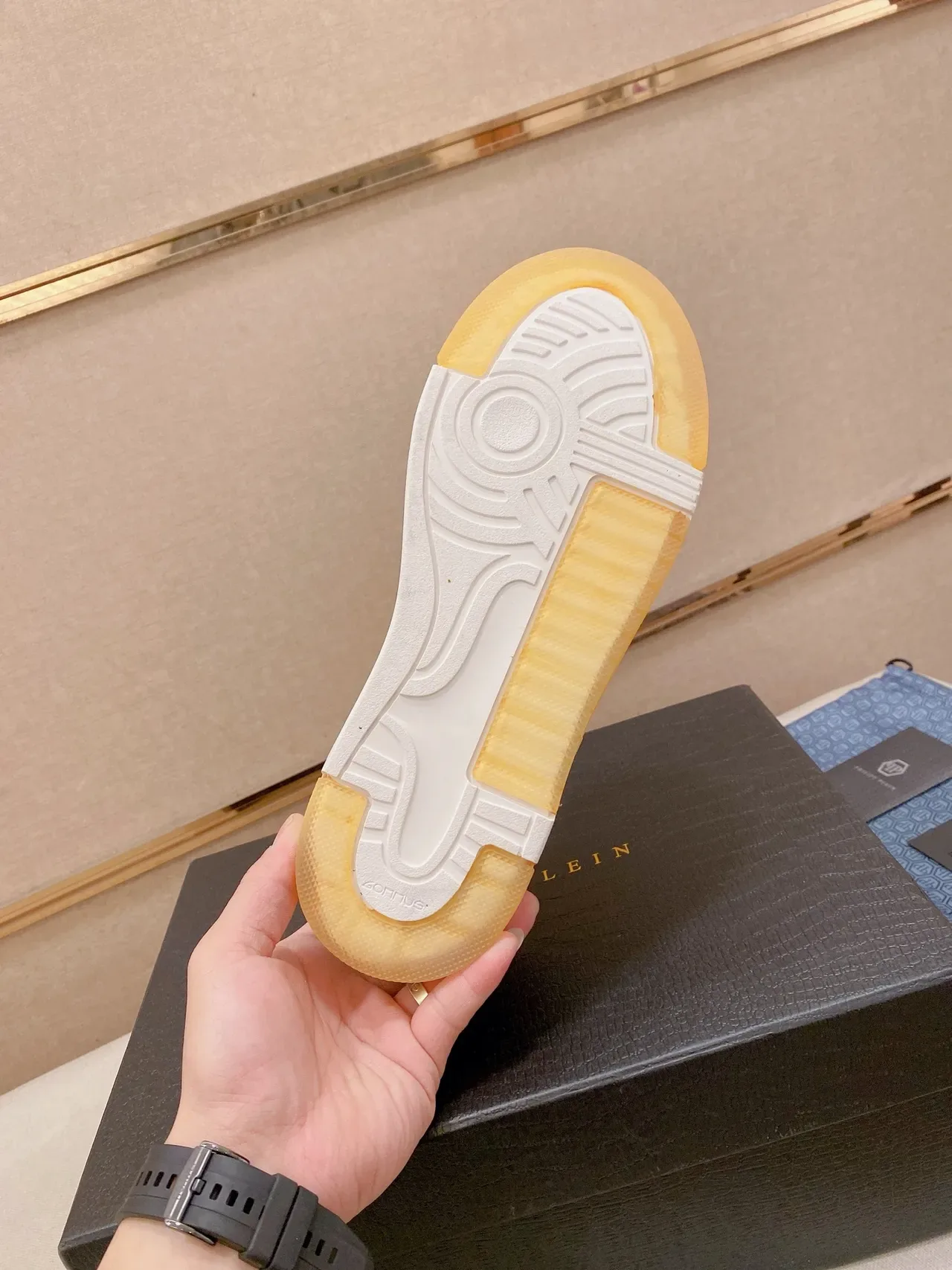 White Beige Leather Upper Gum Rubber Sole Sneakers 2