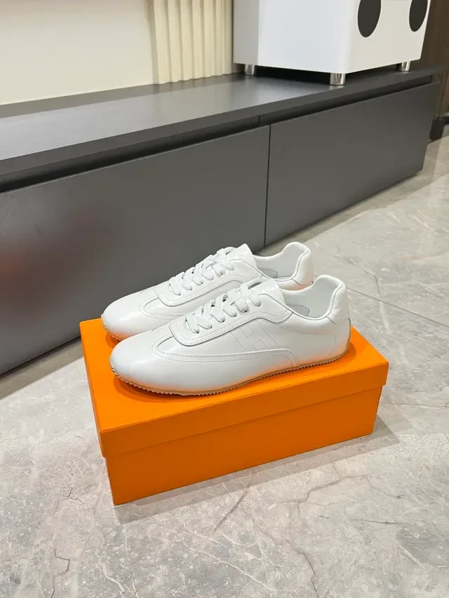 White Beige Minimalist Leather Upper Gum Rubber Outsole Sneakers 4