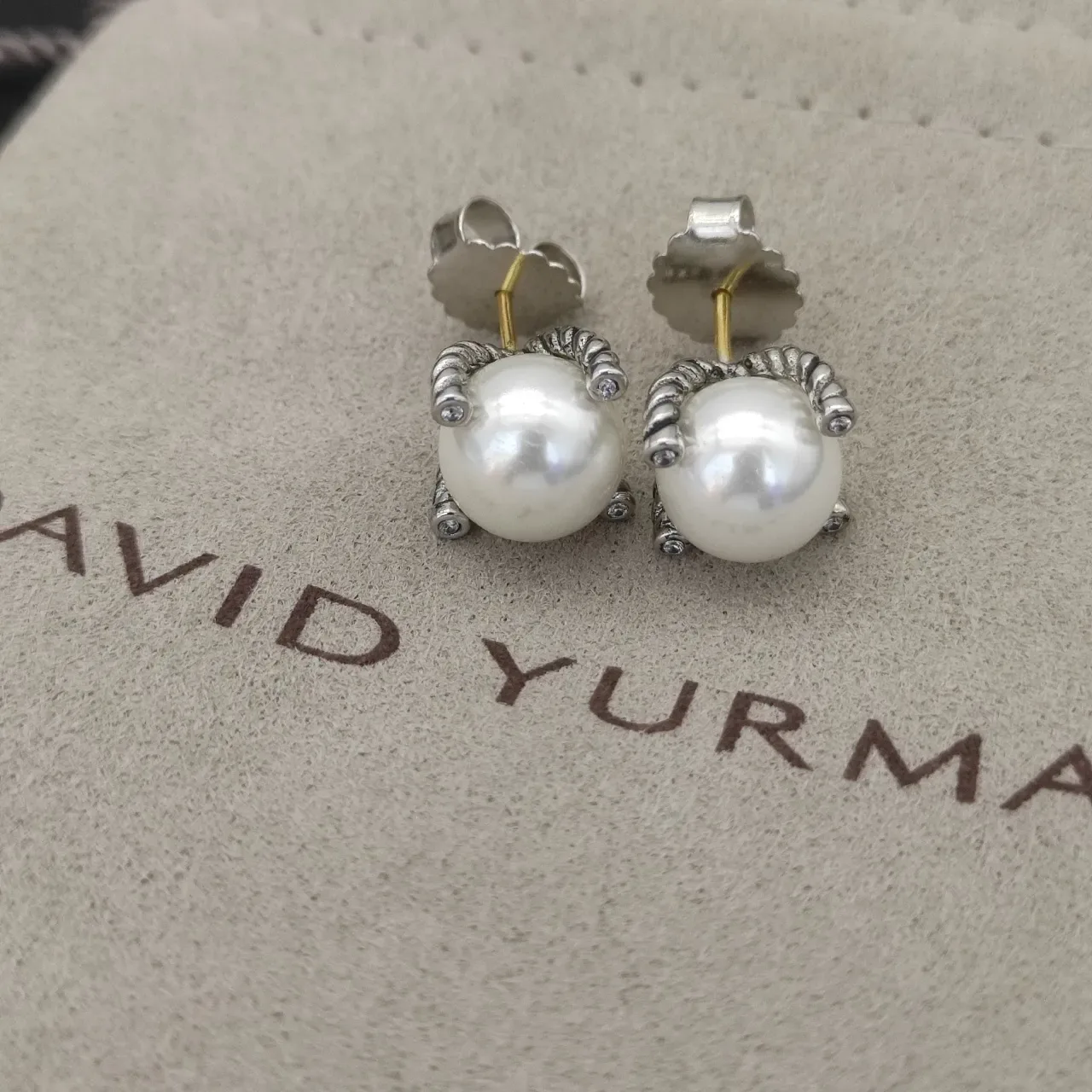 White Gold Pearl Studs Twisted Wire Prongs Earrings 7