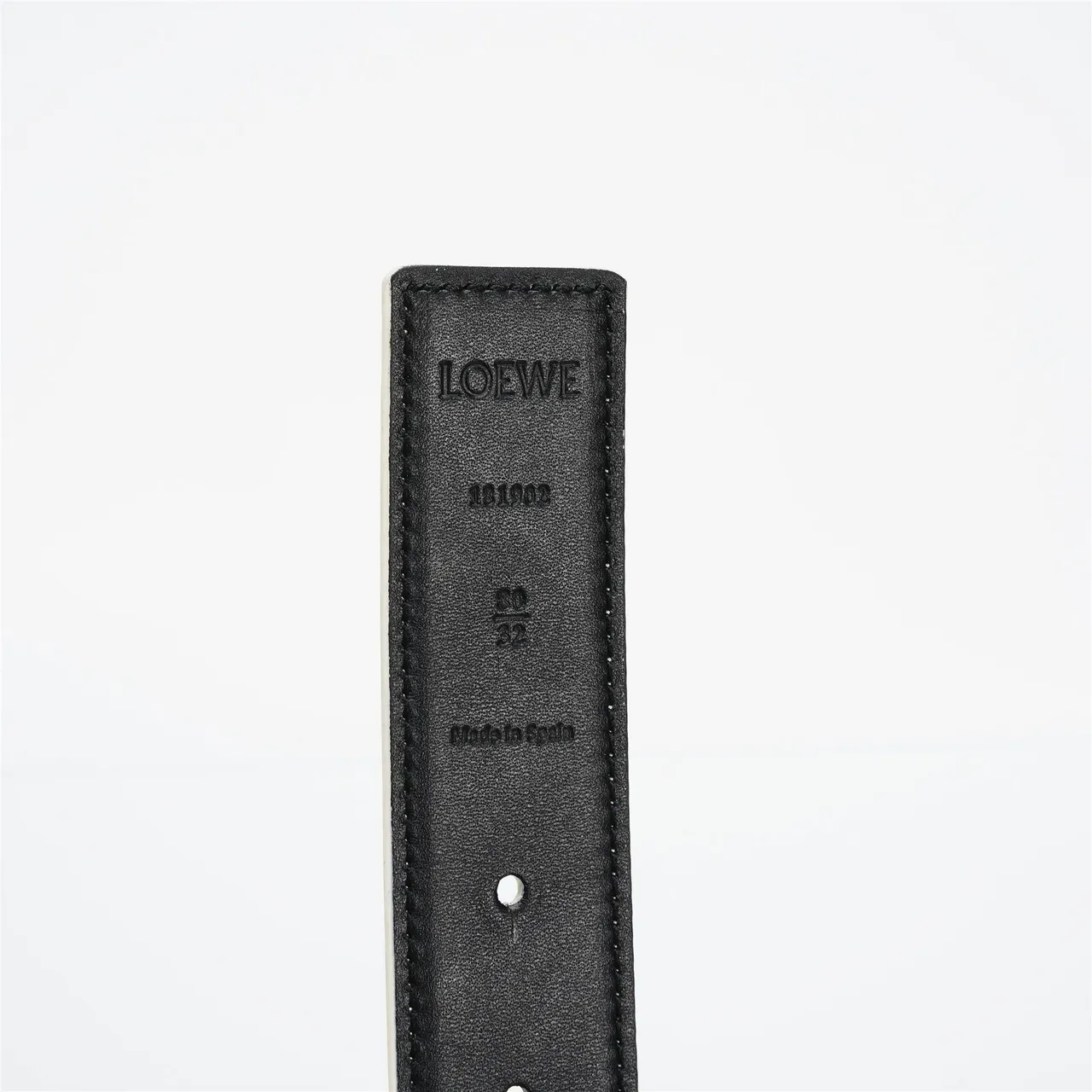 White Gold Smooth Stitched Edge Leather Belt 7