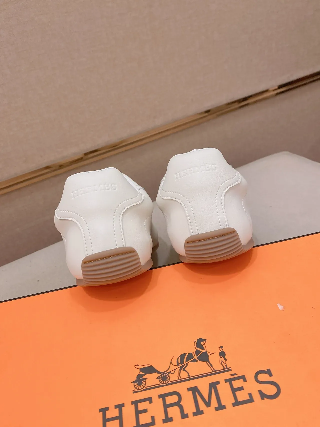 White Minimalist Low-Top Lifestyle Sneaker 3