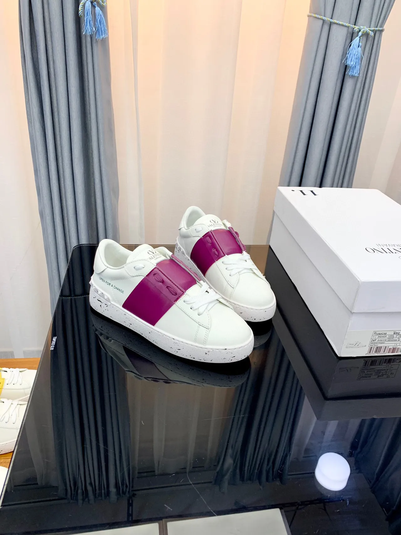 White Purple Low-Top Leather Upper Sneakers 2