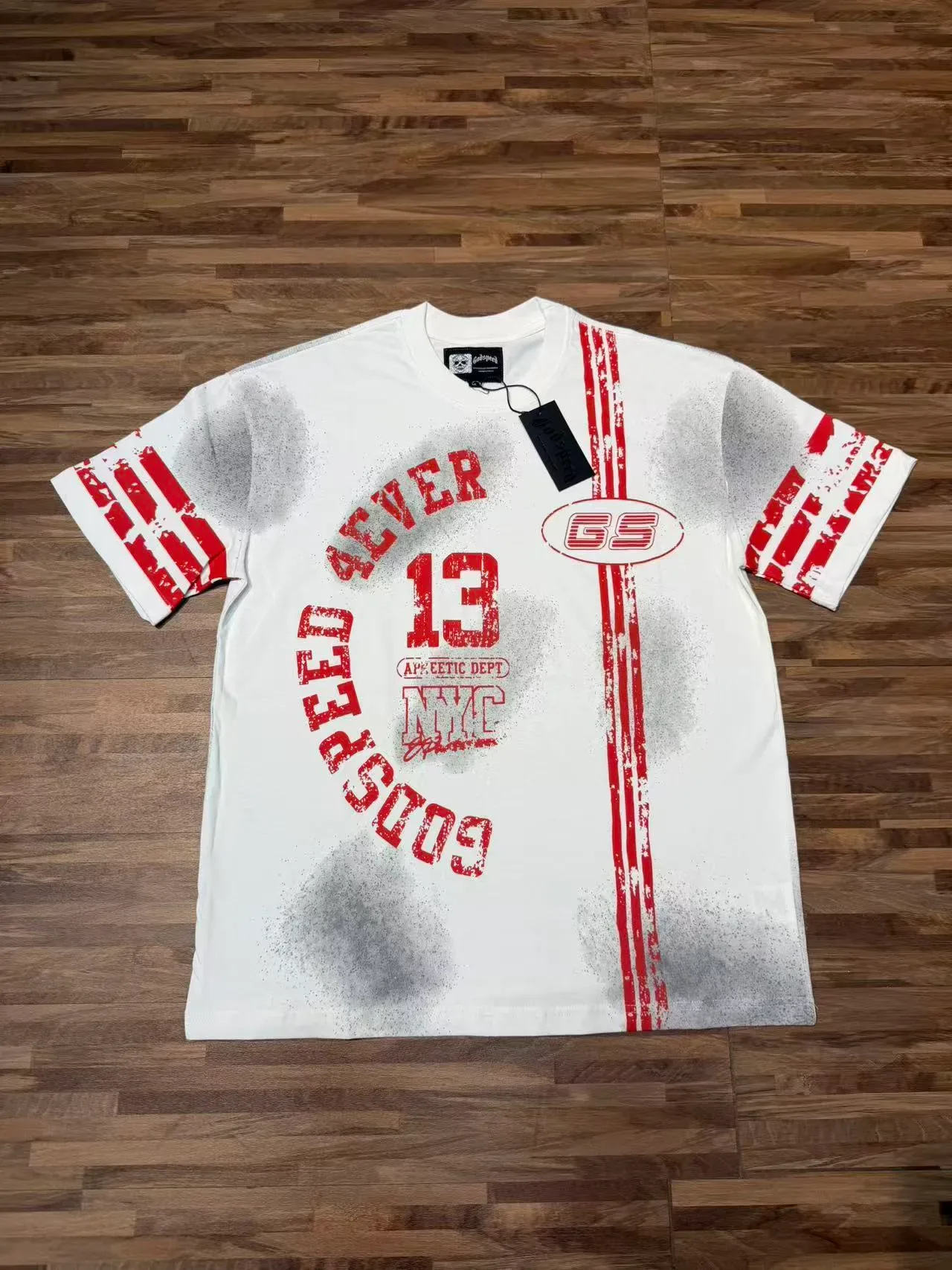 White Red Gray Spray-Print Graphic T-Shirt 3