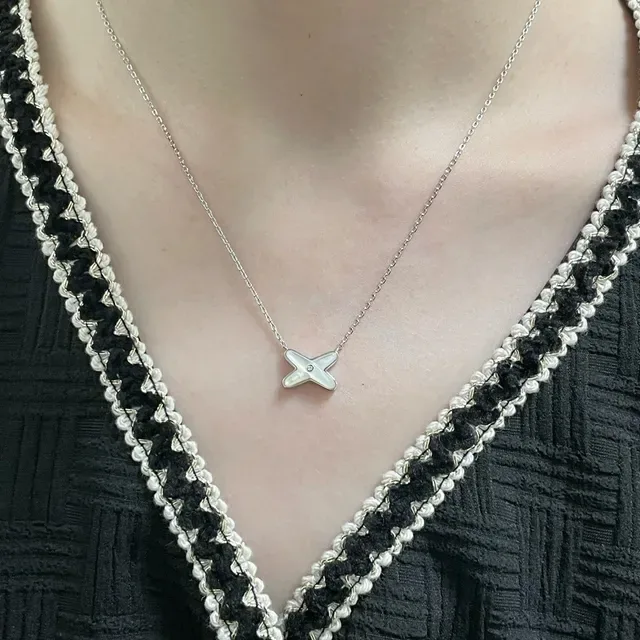 Collier avec pendentif en forme de X en mère-de-perle et gemmes 9