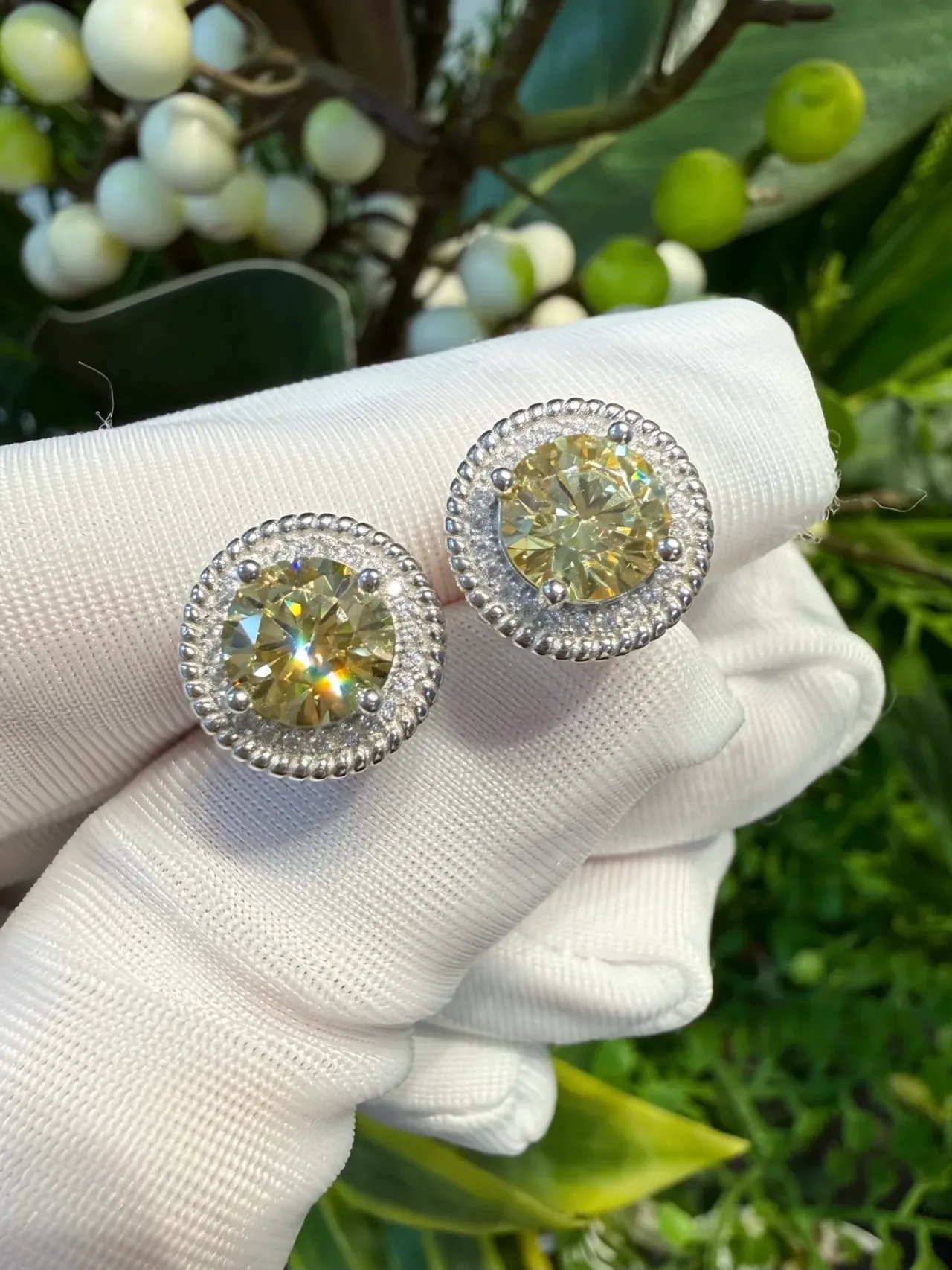 Yellow Silver Round Halo Beaded Bezel Earrings 3