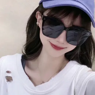 Gentle Monster Oversized Angular Cat-Eye Sunglasses