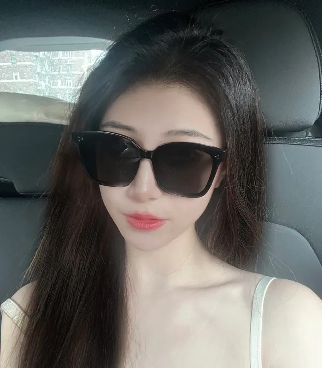 Gentle Monster Oversized Angular Cat-Eye Sunglasses 6