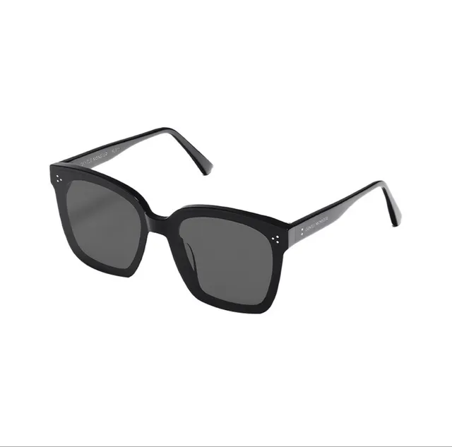 Gentle Monster Oversized Angular Cat-Eye Sunglasses 9