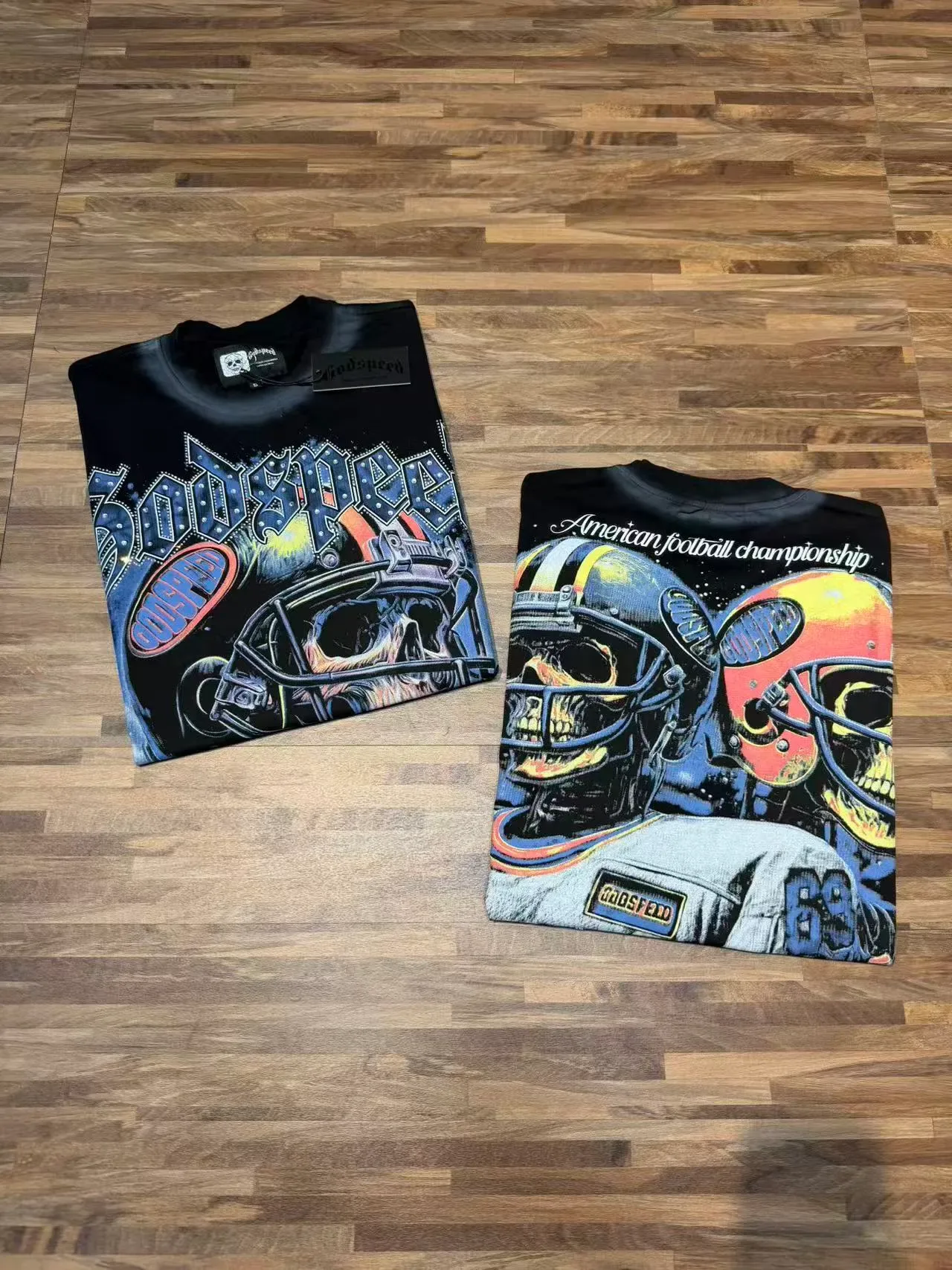 T-shirt Godspeed imprimé graphique squelette casque de football américain 3