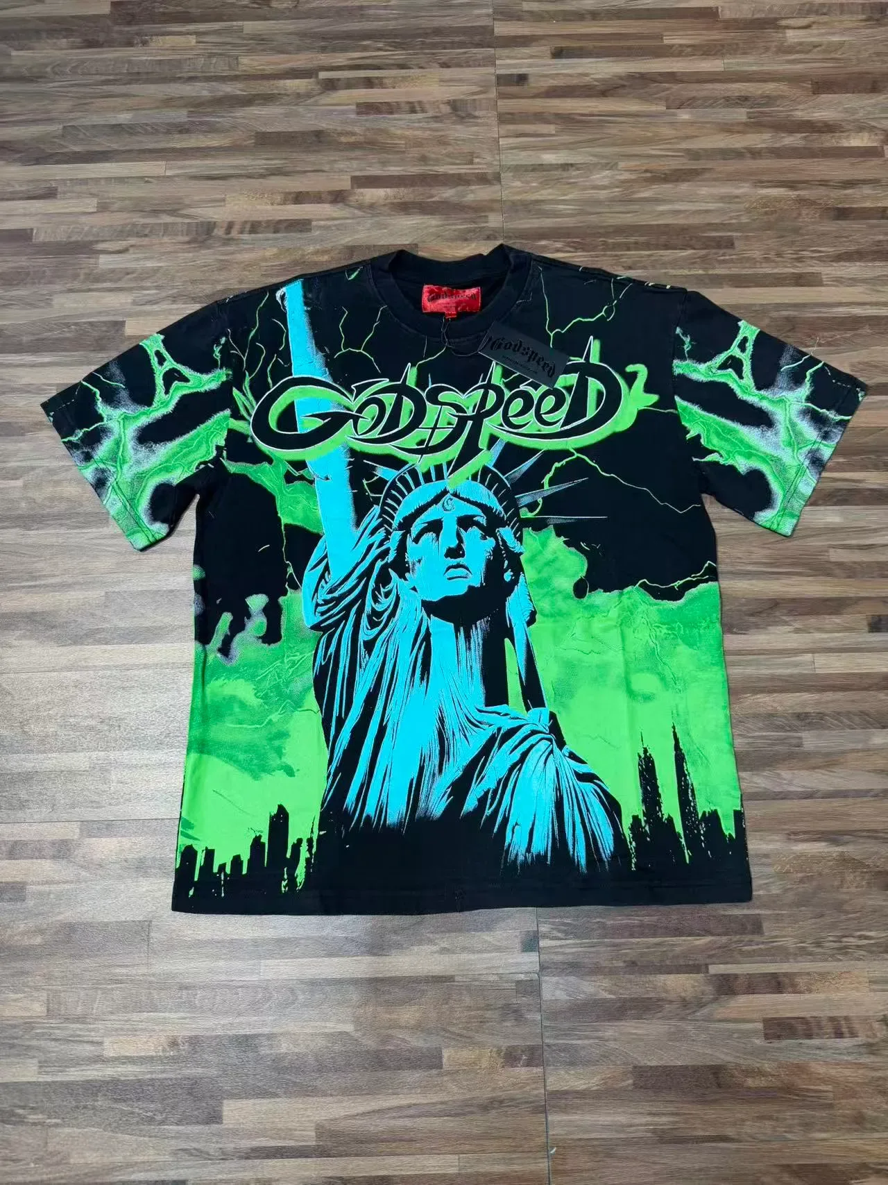 T-shirt Godspeed imprimé graphique éclair néon Statue de la Liberté 2