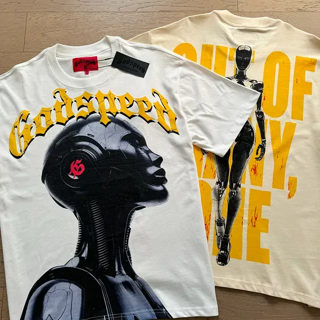 Camiseta Godspeed com estampa gráfica de figura de robô 6