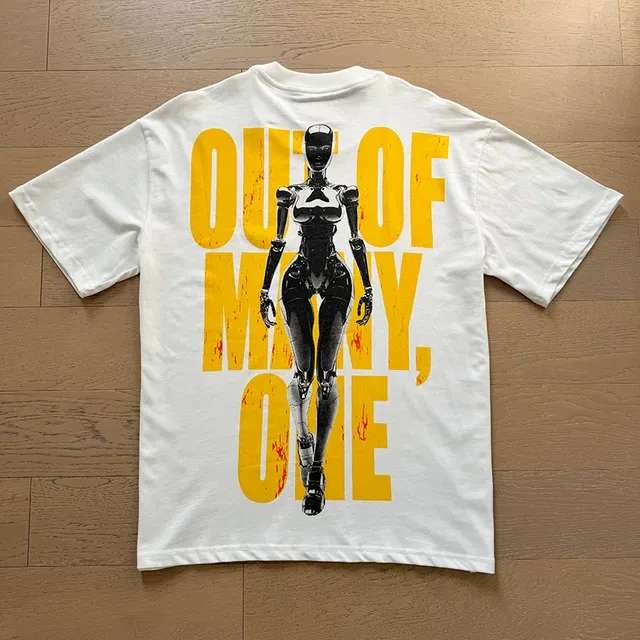 Camiseta Godspeed com estampa gráfica de figura de robô 9
