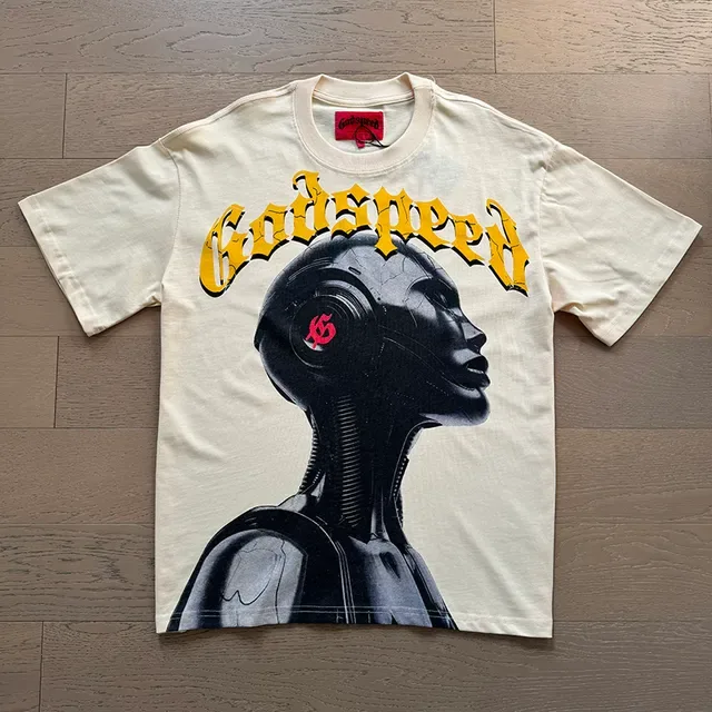 Camiseta Godspeed com estampa gráfica de figura de robô 10