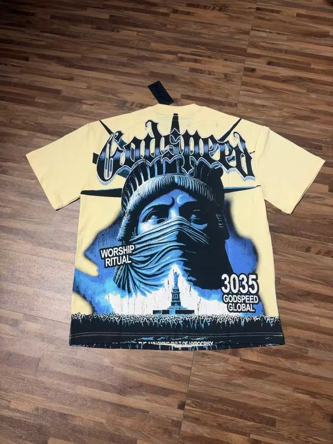 T-shirt crème Godspeed imprimé graphique Statue de la Liberté 6