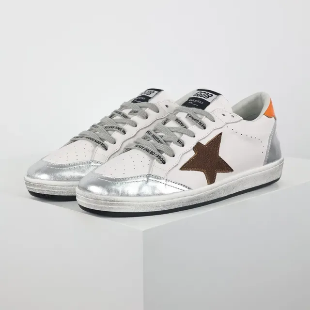 Golden Goose Super-Star zapatillas lifestyle blancas plateadas marrones estrella 2