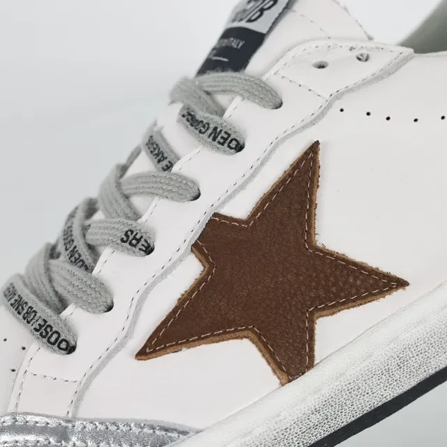 Golden Goose Super-Star zapatillas lifestyle blancas plateadas marrones estrella 6