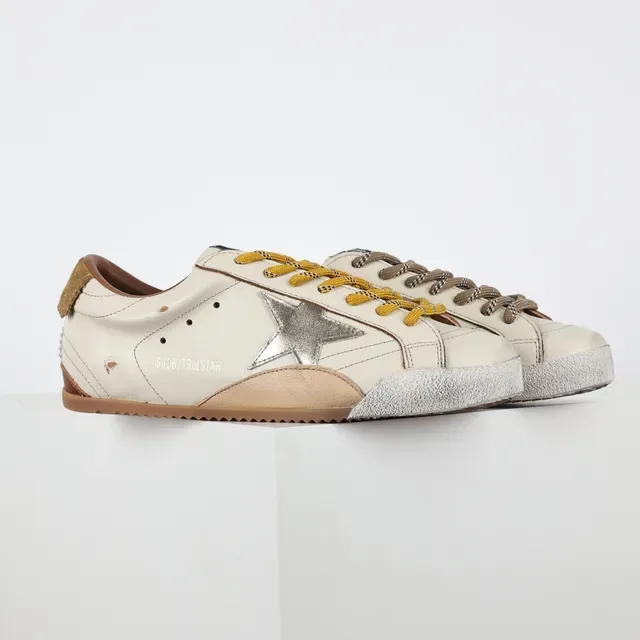 Golden Goose Superstar بيج فضي جلد مستهلك شعار نجم معدني سنيكرز أسلوب حياة 3