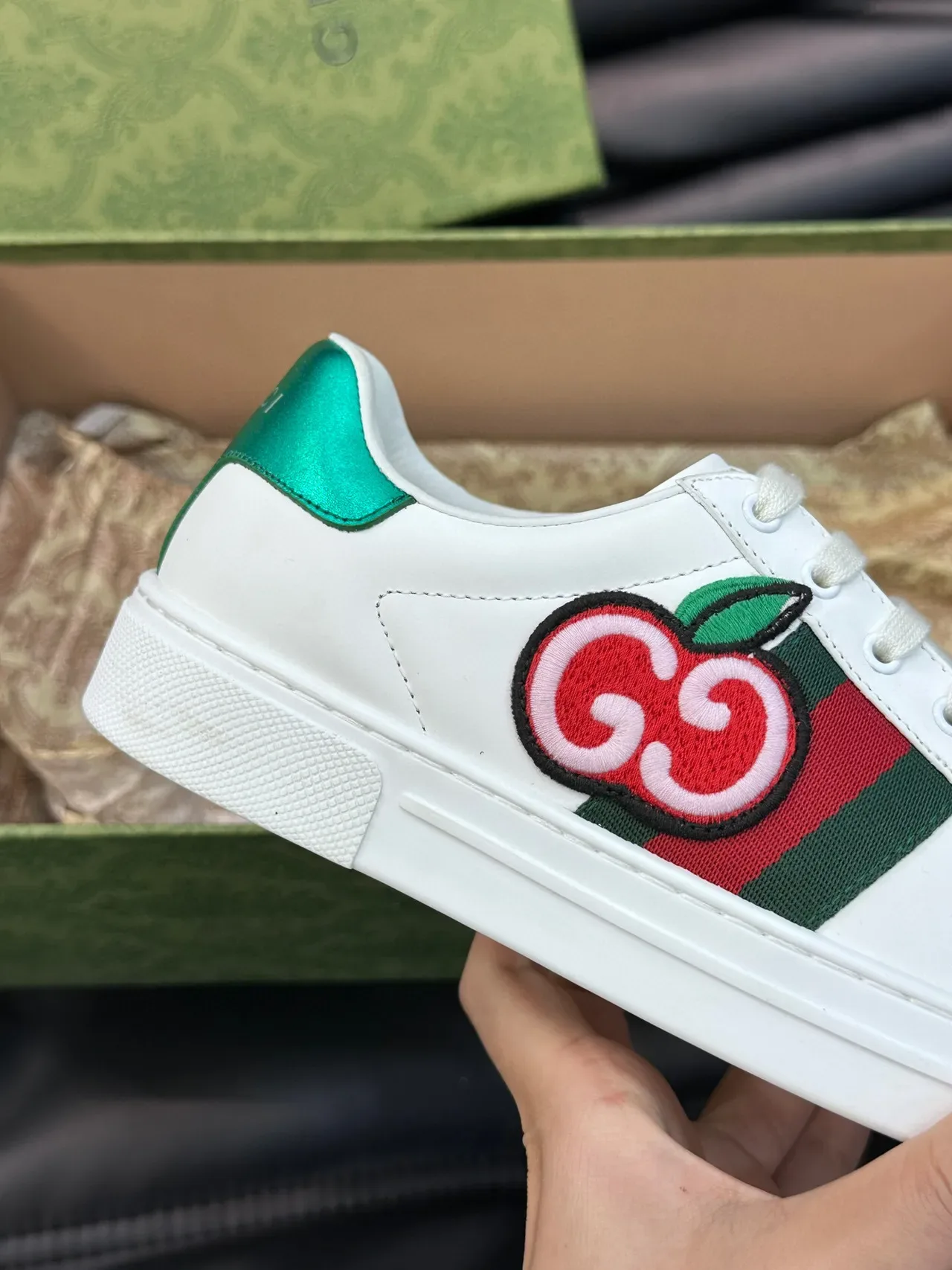 Gucci Ace Broderie Apple Blanc Vert Rouge Sneakers Lifestyle 7
