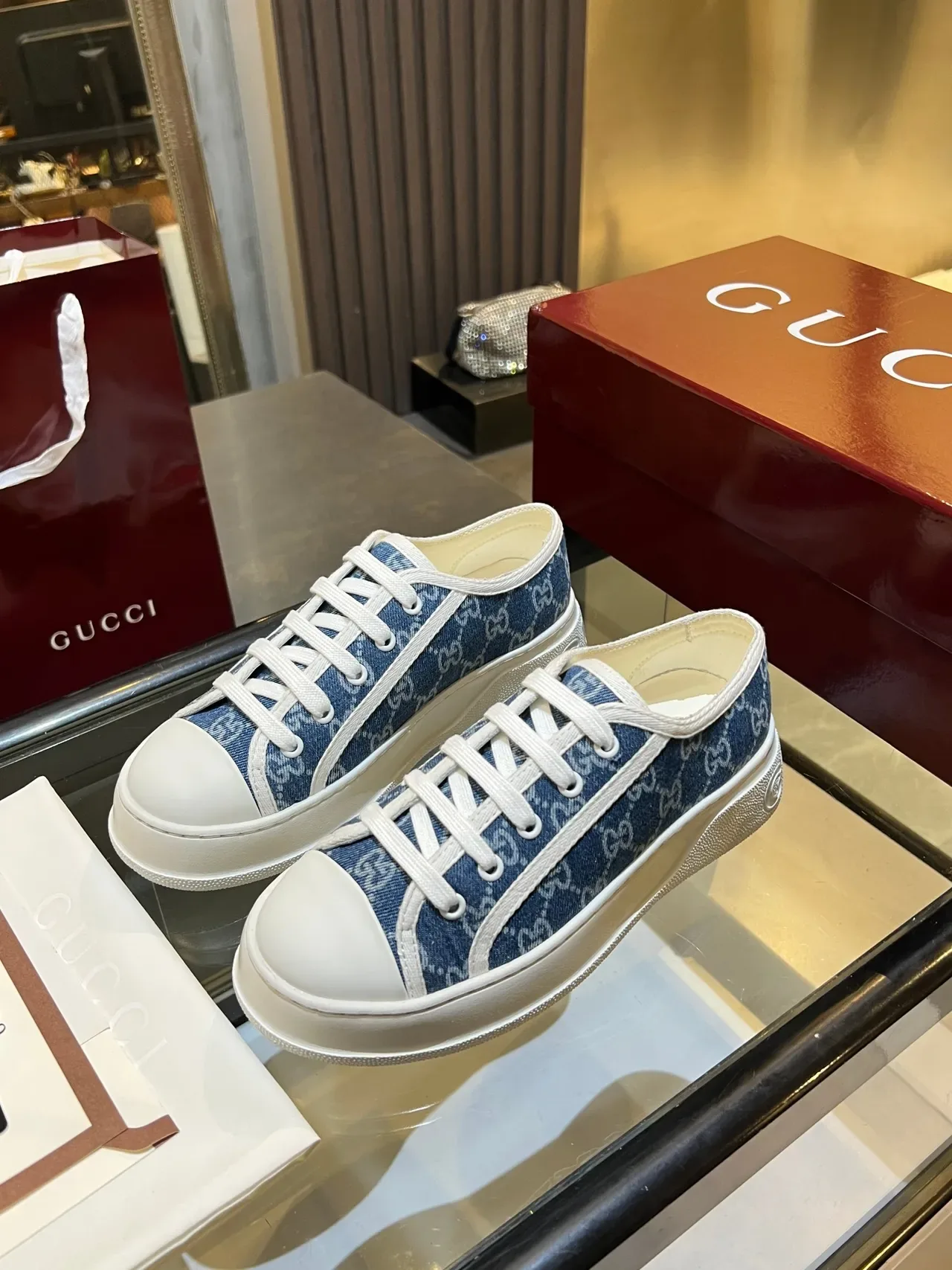 Gucci Ace GG Monogram Canvas नीला और सफेद लाइफस्टाइल स्नीकर्स 4