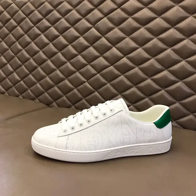 Gucci Ace أبيض وأخضر Monogram مطرز Lifestyle Sneakers 5