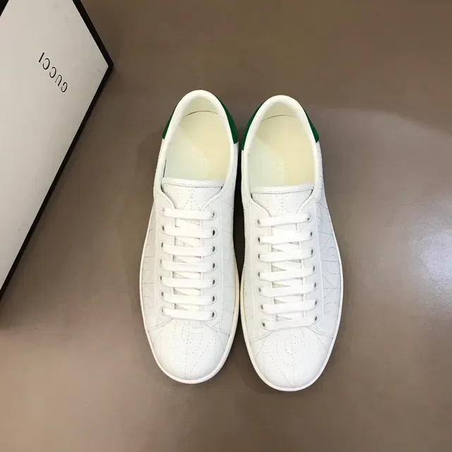 Gucci Ace أبيض وأخضر Monogram مطرز Lifestyle Sneakers 9