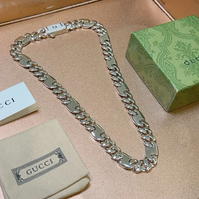 Gucci Alternating Curb and Flat Link Silver-Tone Necklace 6