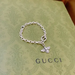 Gucci تعليقة نحلة سلسلة فضية سوار