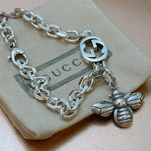 Gucci Bee Charm Silver Chain Bracelet 3