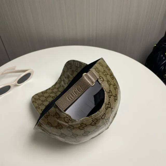 Boné de beisebol Gucci bege marrom GG monograma lona couro placa de marca 4
