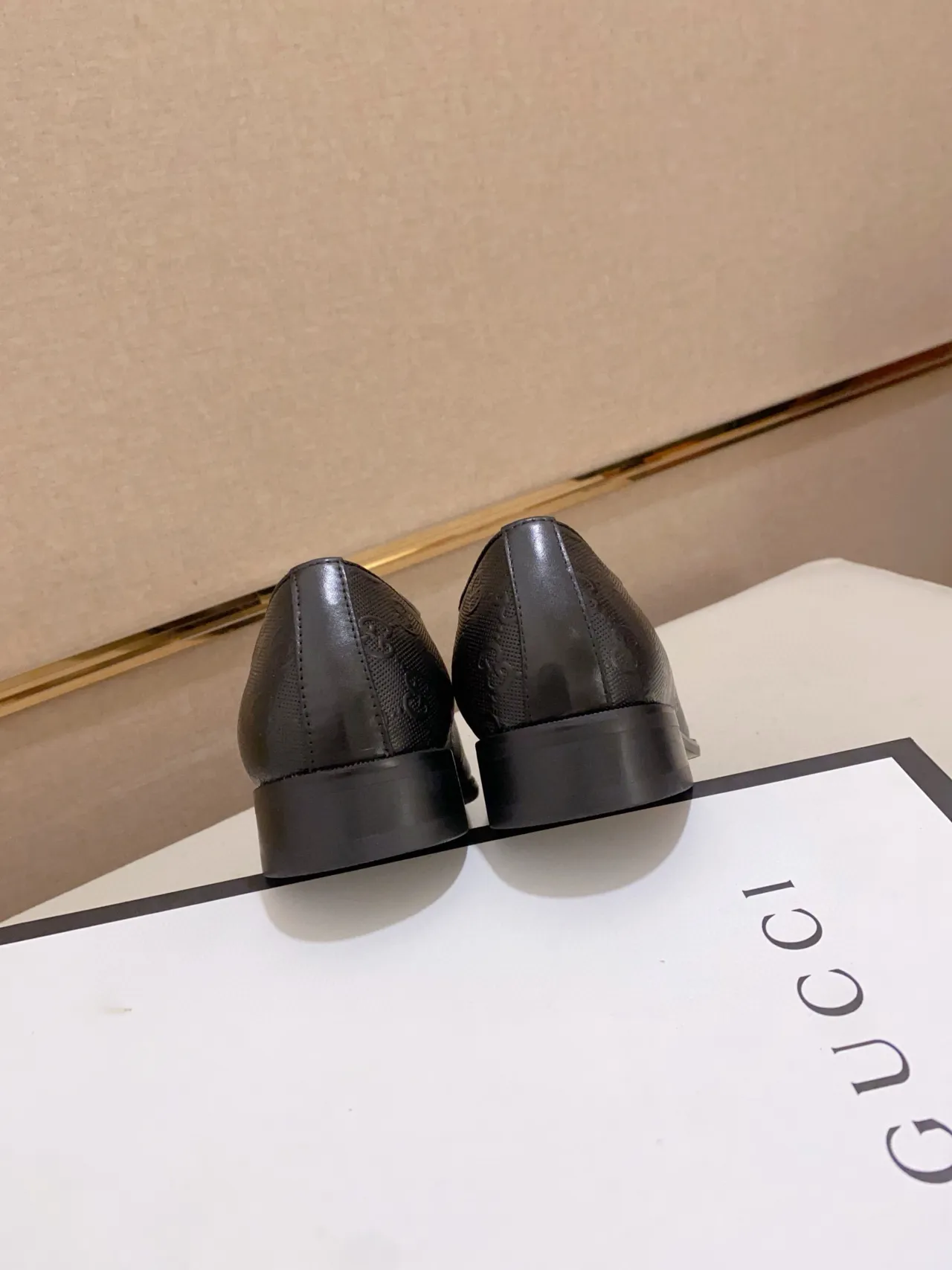 Gucci Black Monogrammed Leather Cap-Toe Oxford Shoes 3