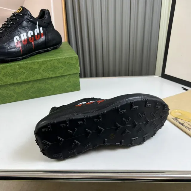 Gucci Black Red Embossed Monogram Leather Bold Side Logo Lifestyle Sneakers 3
