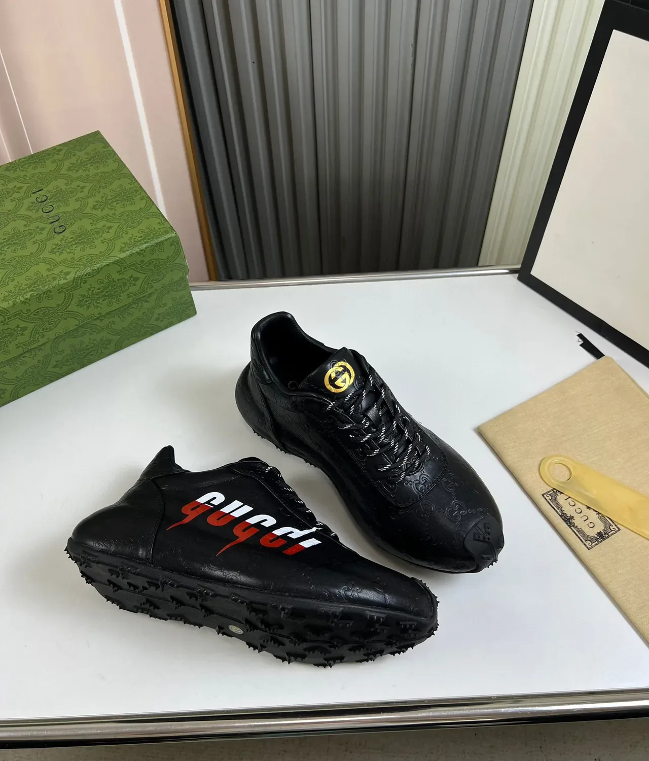 Gucci Black Red Embossed Monogram Leather Bold Side Logo Lifestyle Sneakers 6