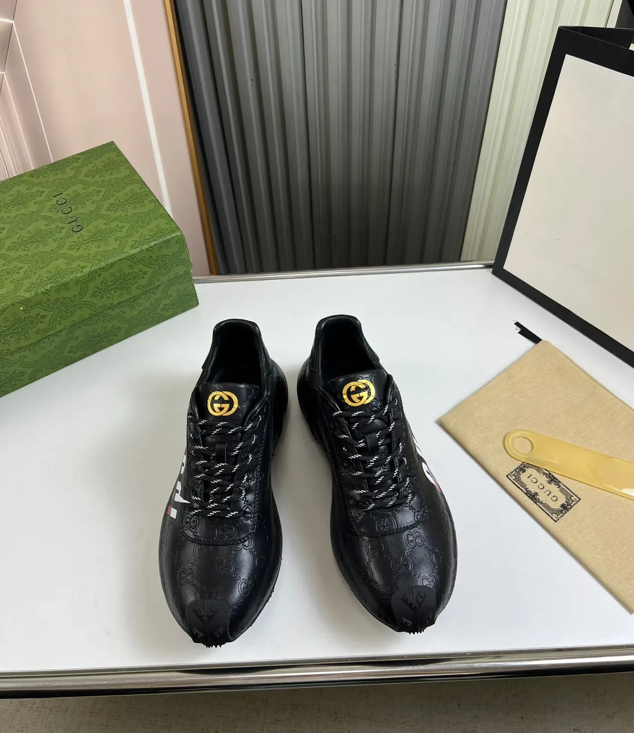 Gucci Black Red Embossed Monogram Leather Bold Side Logo Lifestyle Sneakers 8