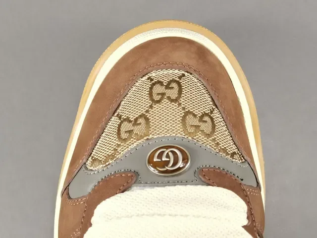 Gucci Marron Beige Semelle Chunky Plateforme GG Monogram Toile Sneakers Lifestyle 10
