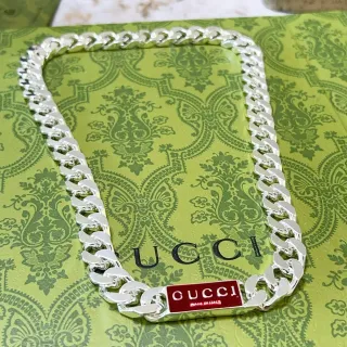 Gucci কার্ব-লিঙ্ক চেইন রুপো লাল এনামেল প্লাক ক্ল্যাস্প নেকলেস