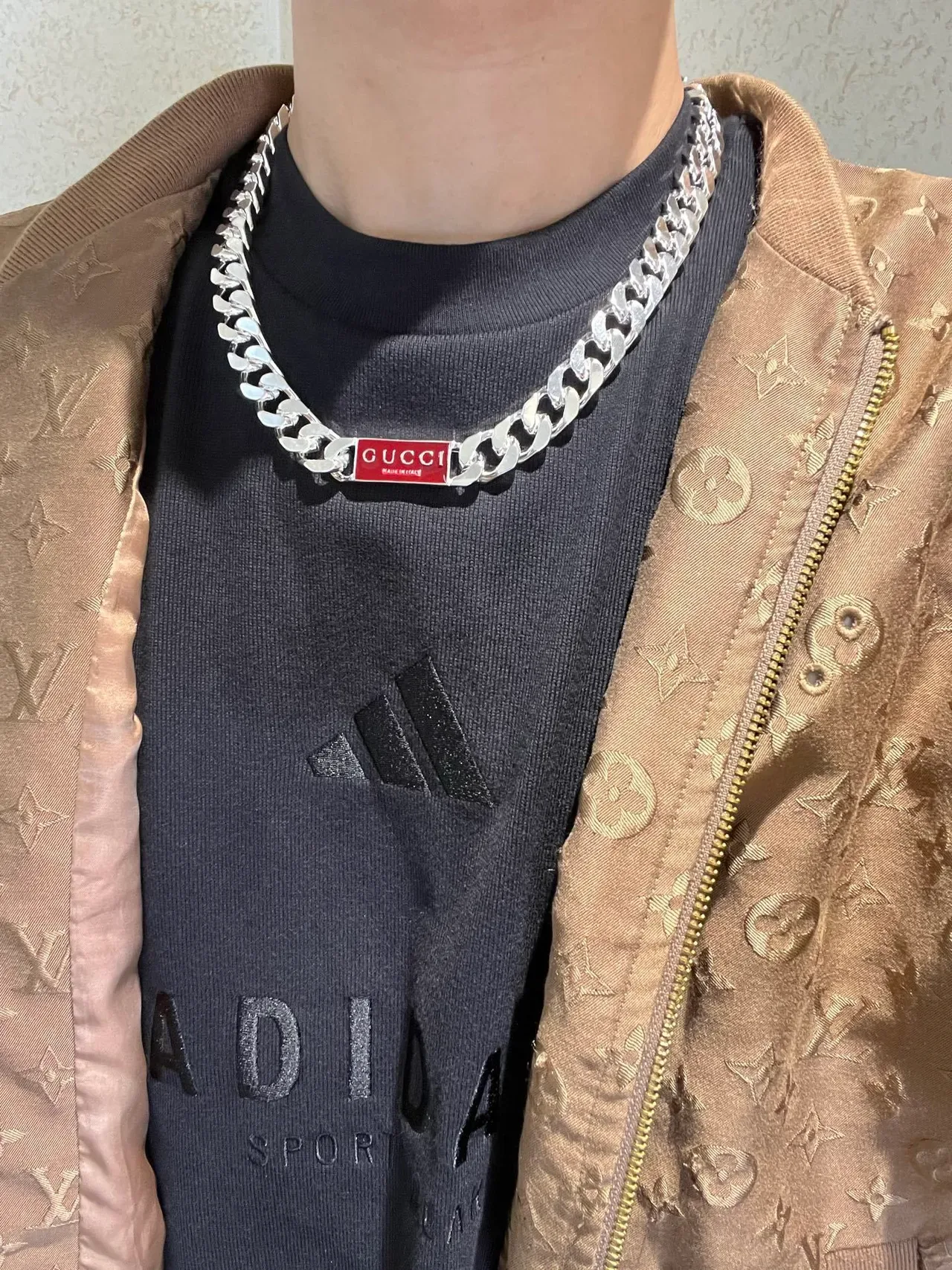 Gucci Curb-Link Chain Silver Red Enamel Plaque Clasp Necklace 5